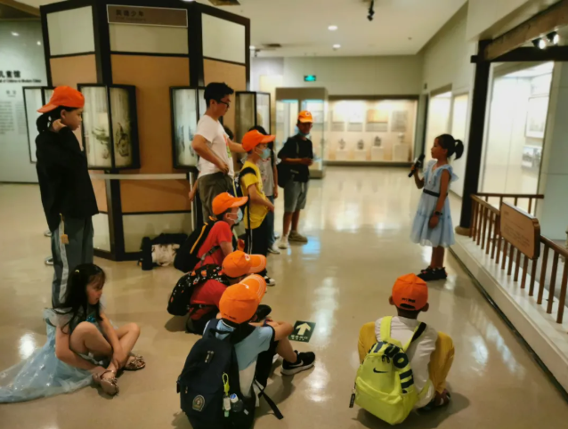 两个黄鹂社会实践课