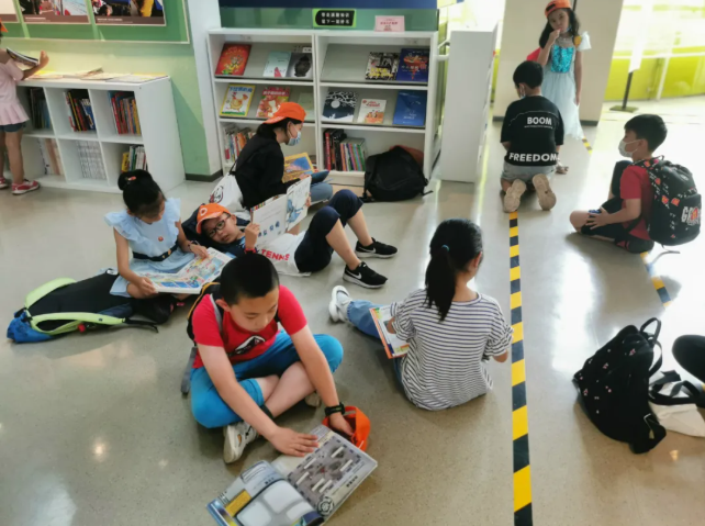 两个黄鹂社会实践课