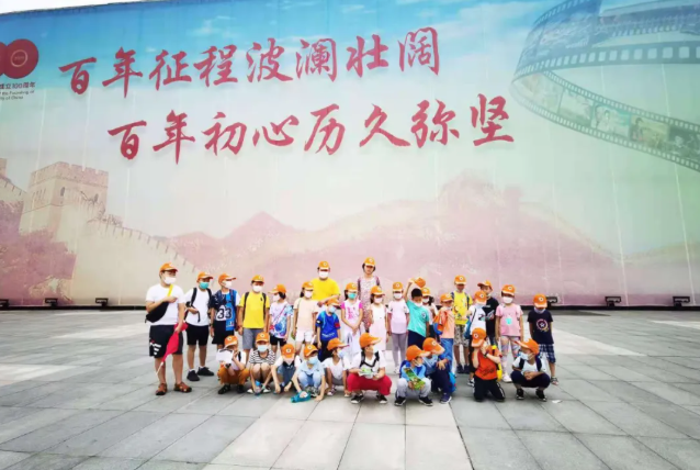 两个黄鹂社会实践课