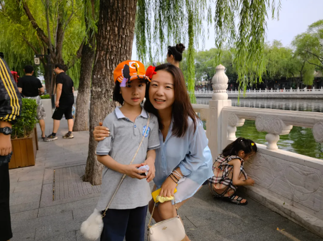 两个黄鹂社会实践课