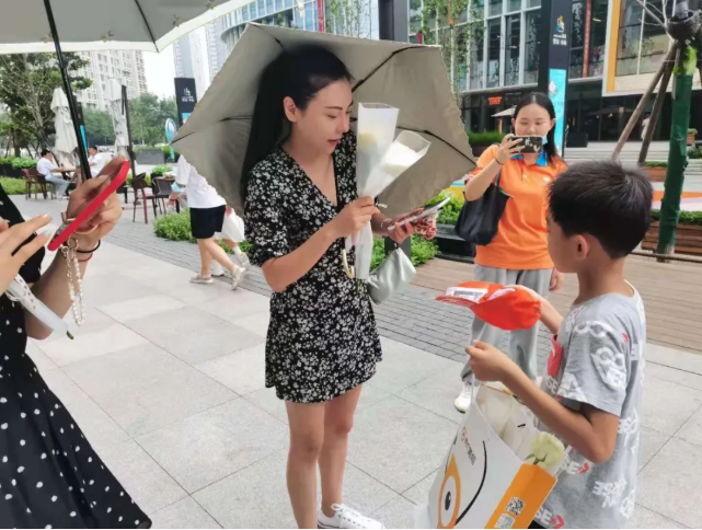 两个黄鹂社会实践活动