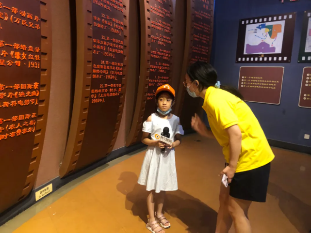 两个黄鹂社会实践活动