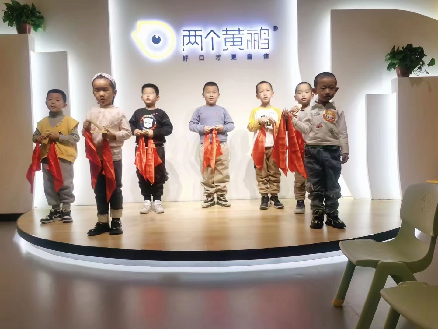 两个黄鹂