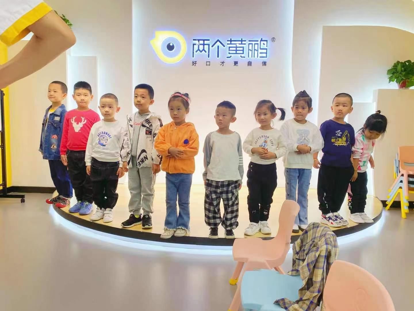 两个黄鹂