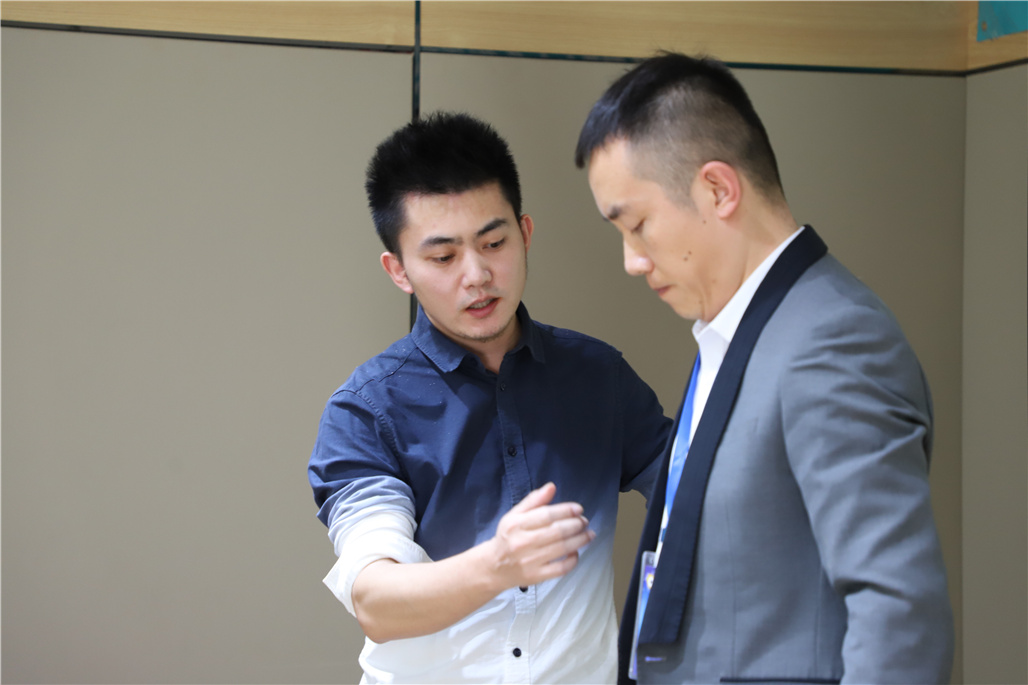 两个黄鹂